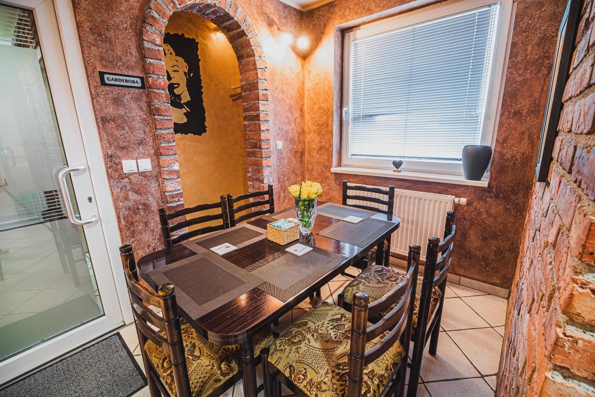 Lux Living Apartments Budic Near Terme Catez Brežice Habitación foto
